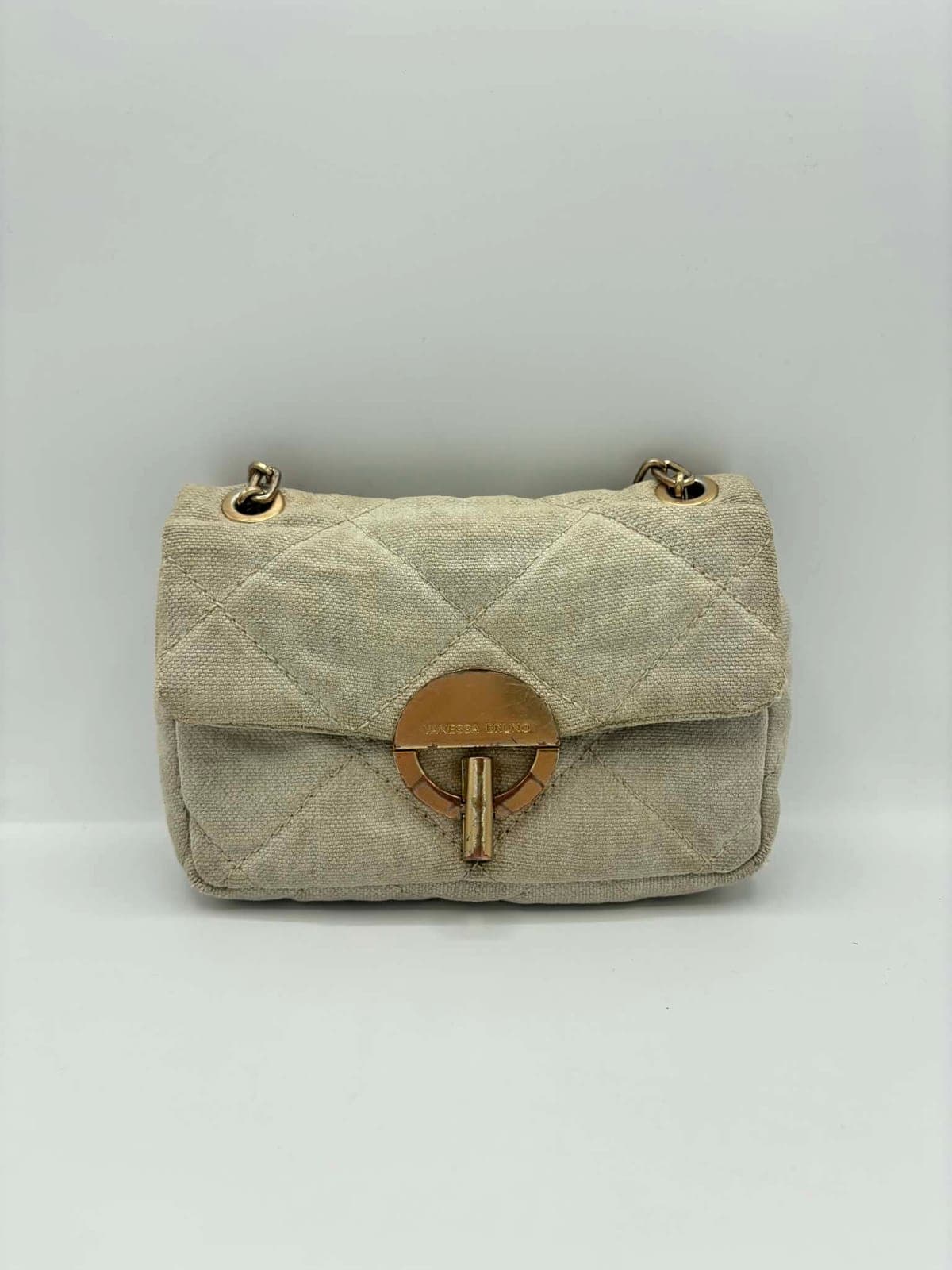 Sac Sandro à rabat beige après les soins réalisés dans notre atelier