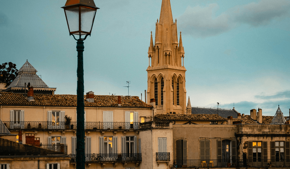 Vue de Montpellier, ville desservie par la Laverie des Sneakers