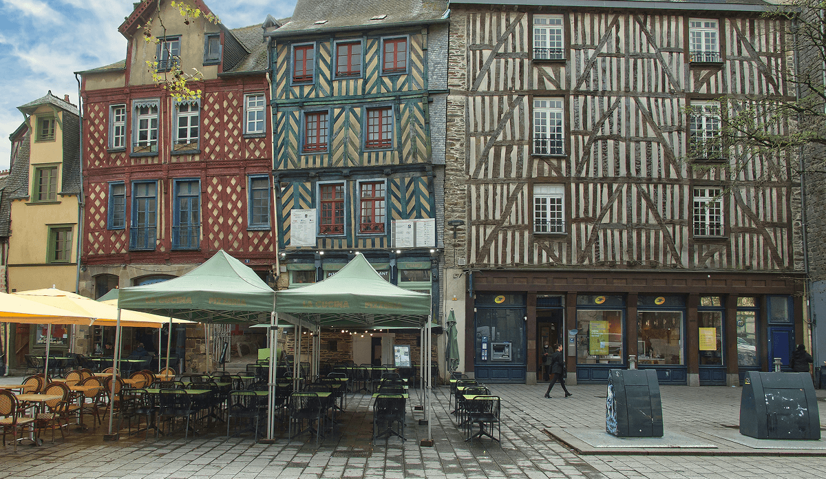Vue de Rennes, ville desservie par la Laverie des Sneakers