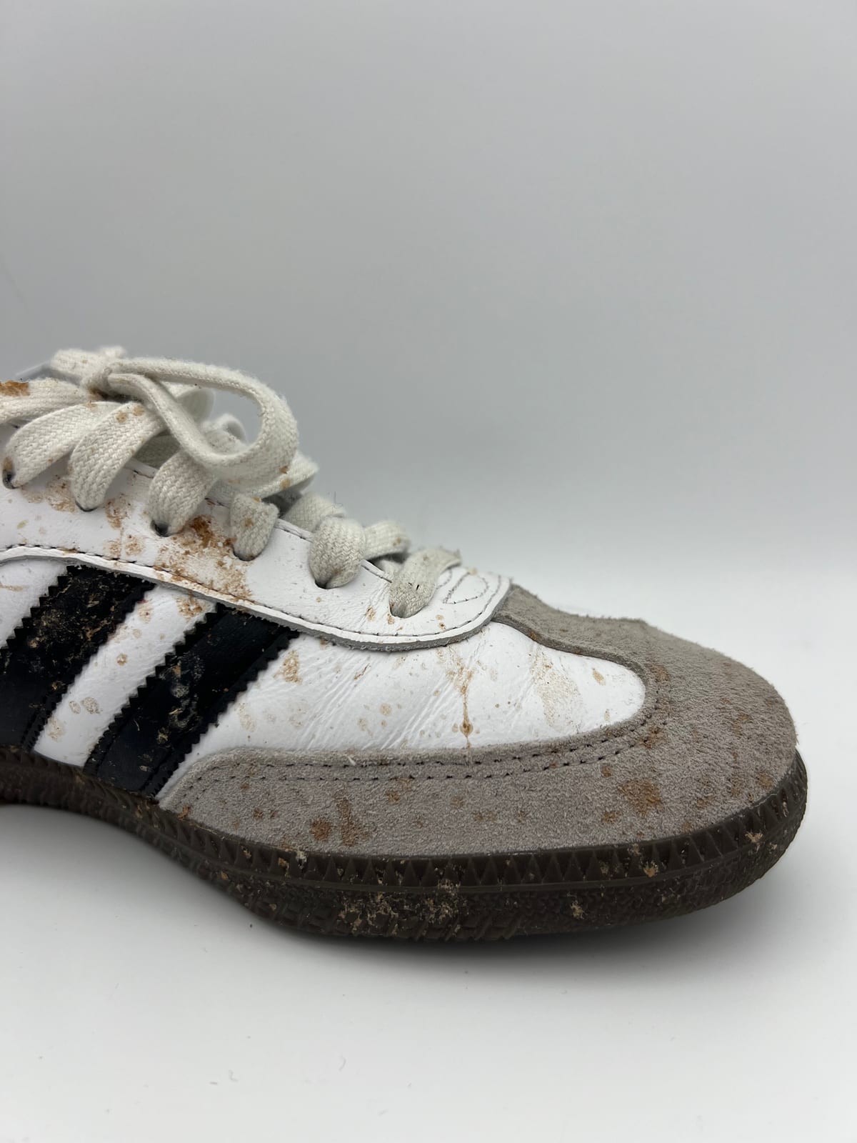Adidas Samba OG avant nettoyage dans notre atelier