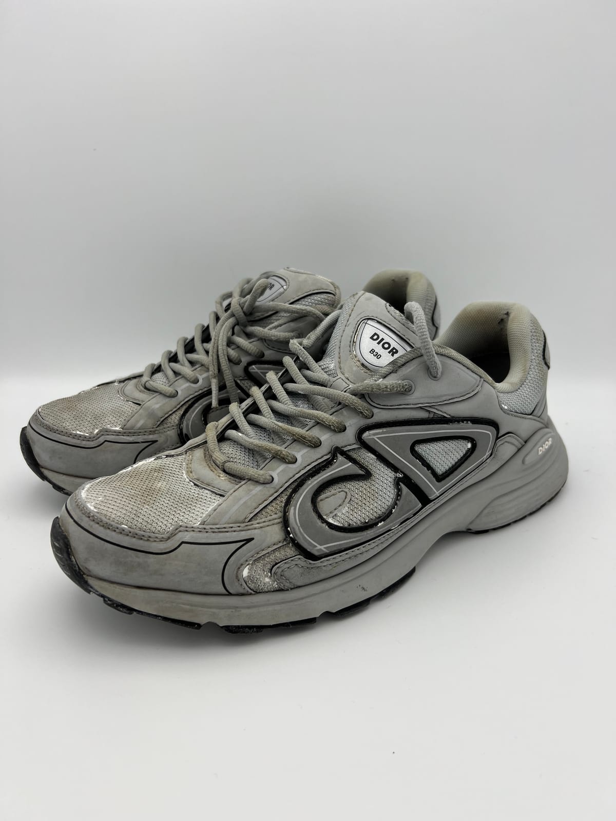 Dior B30 avant nettoyage dans notre atelier