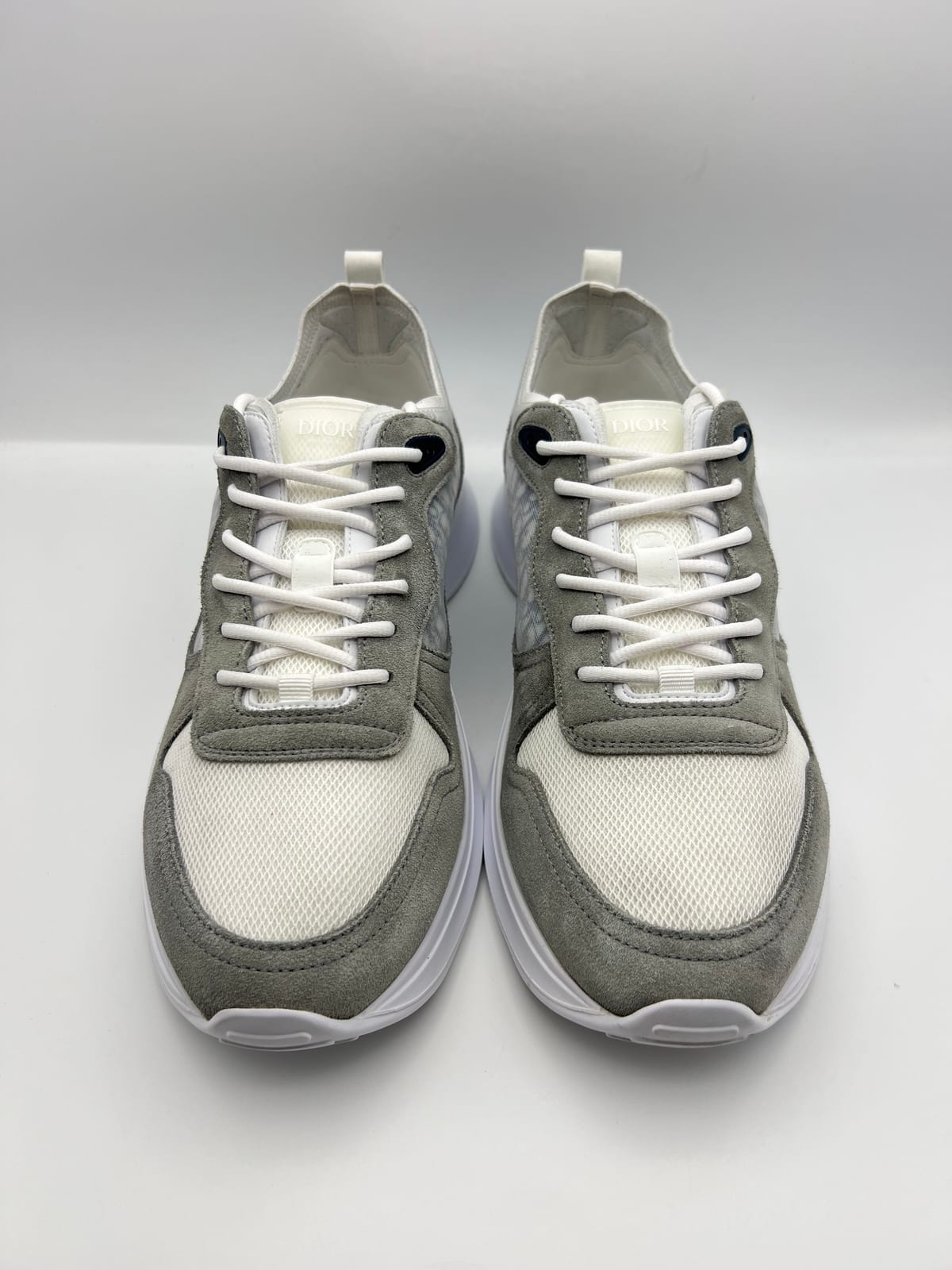 Dior B25 Runner après nettoyage et rénovation dans notre atelier