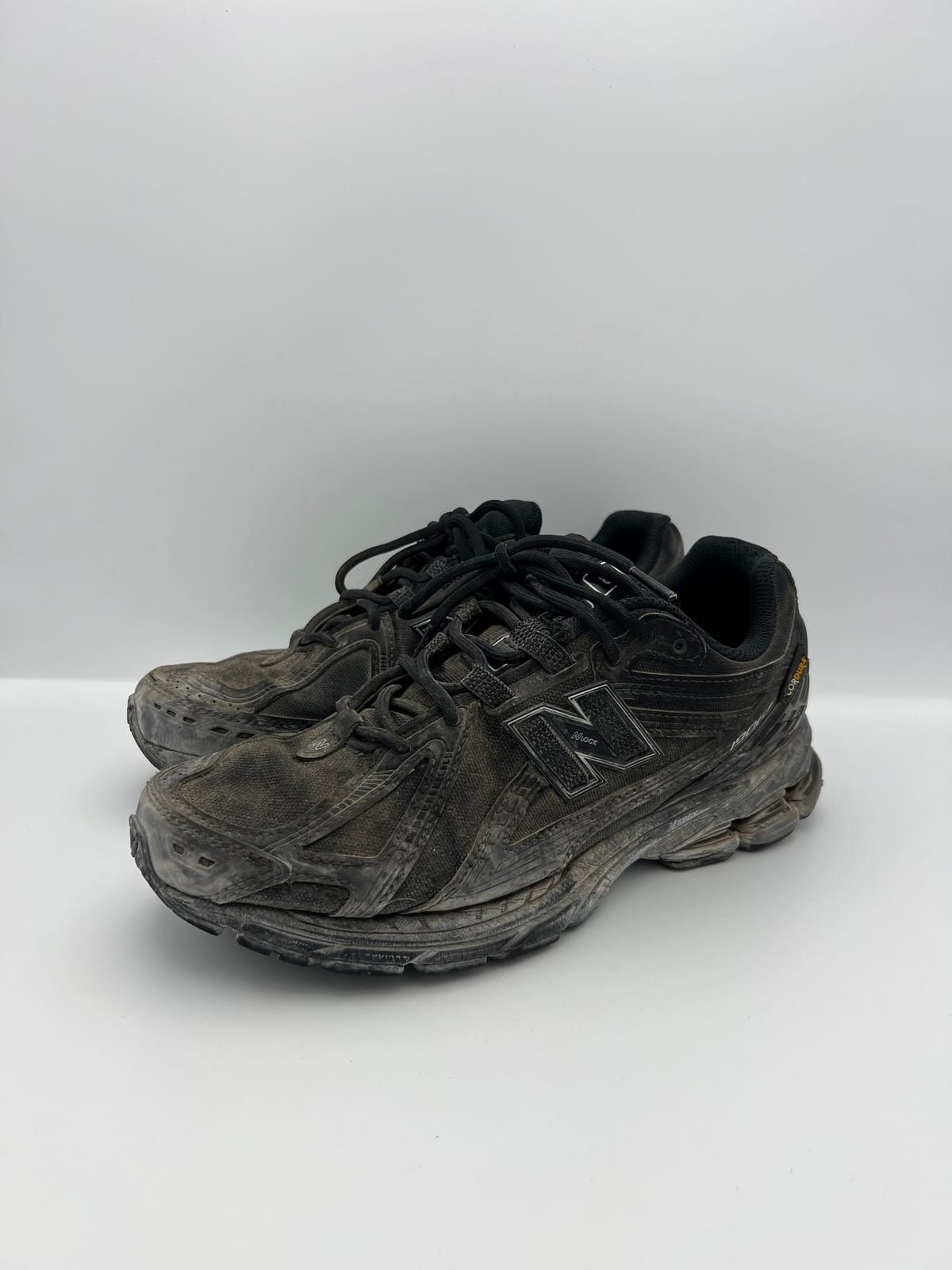 New Balance 1906R avant nettoyage dans notre atelier