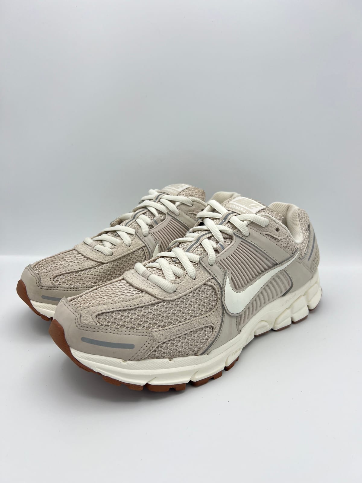 Nike Zoom Vomero 5 après nettoyage et rénovation dans notre atelier
