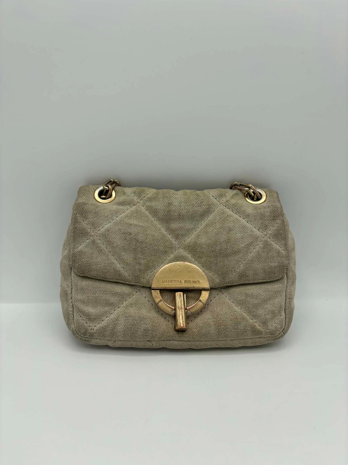 Sac Sandro à rabat beige avant sa prise en charge dans notre atelier